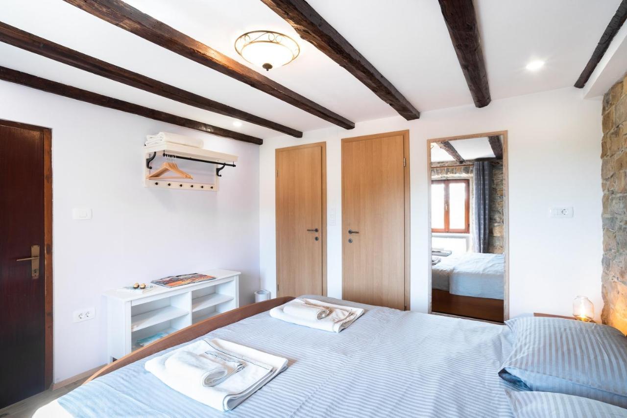 Boutique House Rustikana By Locap Group イゾラ エクステリア 写真