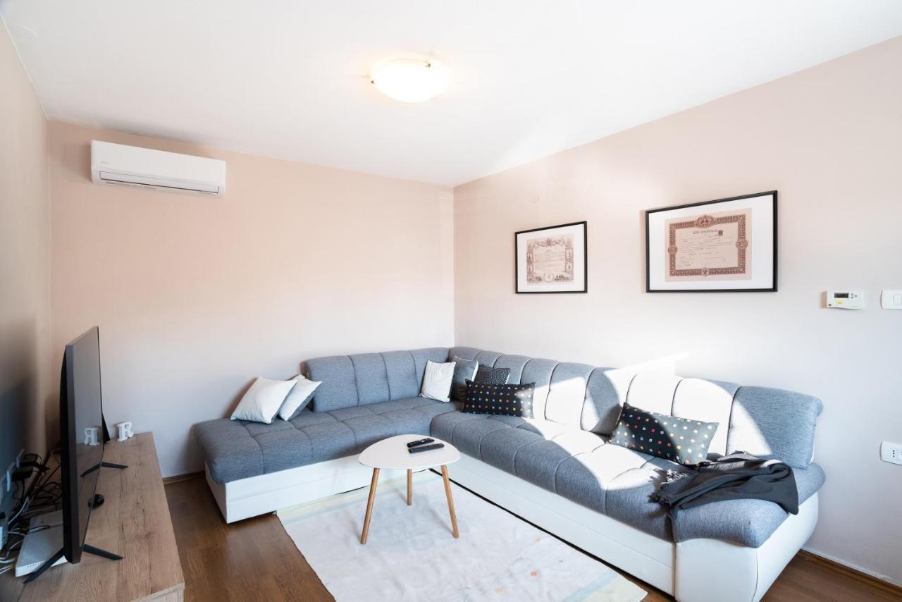 Boutique House Rustikana By Locap Group イゾラ エクステリア 写真